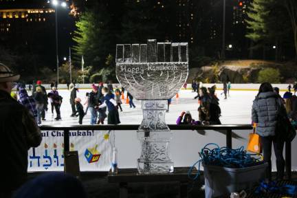 chanukah wollman rink meir pliskin