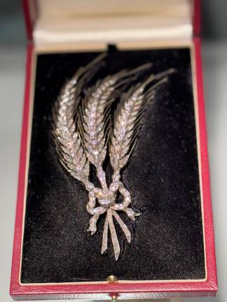 Triple wheat sheaf brooch, diamonds set in silver and gold. English, circa 1860. The sheaves are detachable to enable separate wear. From the gallery A La Vieille Russie.