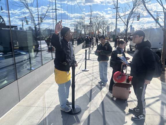 A doorman tells disappointed fans near the end of day two, “We’re literally running out of flowers.” He urged fan to check out SecretNY for another pop up experience a few blocks north.