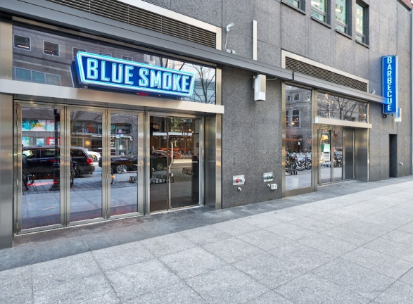 Blue Smoke, the Danny Meyer’s barbecue joint, will be closing its last location–in Battery Park City–on December 21. A total of 39 people will be laid off, according to the NYS Department of Labor.