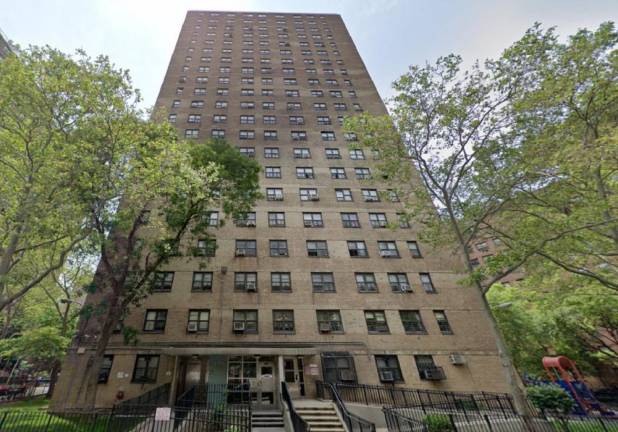 One of the four Chelsea-Elliott Houses that city hopes to demolish as part of a $1.5 billion redevelopment plan to replace the city landlord with a private developer to replace the existing building with a combination of affordable and market rate apartments.