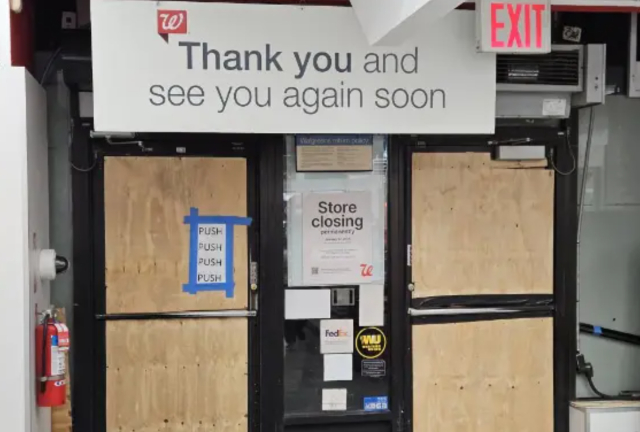 A former Duane Reade at East 27th Street and Second Avenue, pictured shortly before its closing last November.